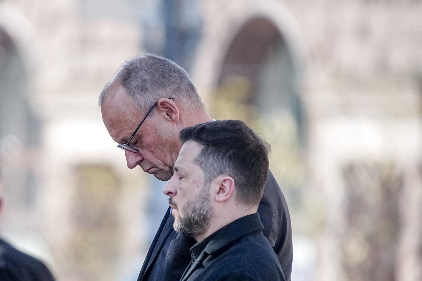 Merz sagte, er bringe Selenskyj die Botschaft mit: «Auf unsere Hilfe könnt ihr weiter zählen.» 