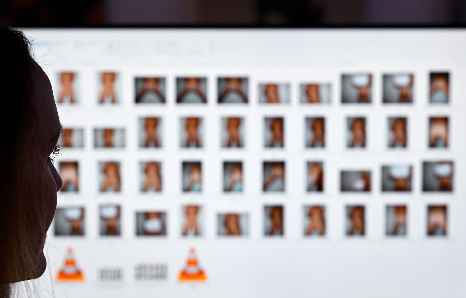 Die Ermittler sehen eine Zunahme an KI-generierter Kinderpornografie. (Symbolbild) 