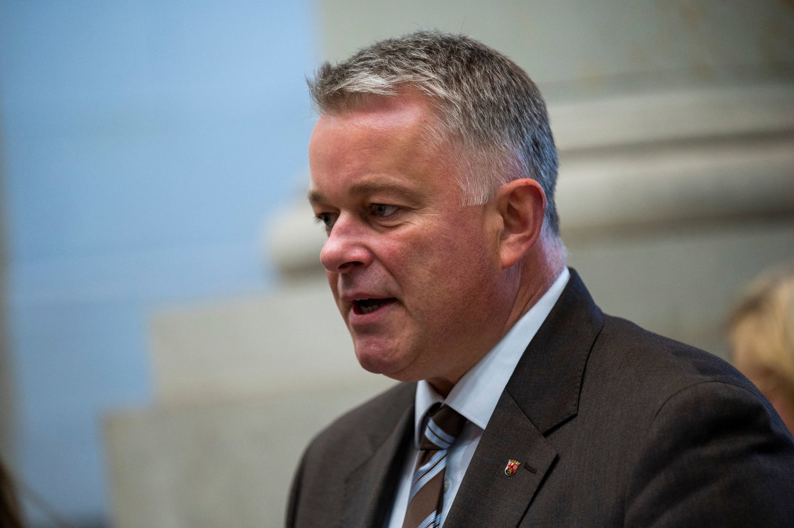 Gordon Schnieder fordert von SPD und Grünen bei der Linken den gleichen Maßstab anzulegen wie bei der AfD. (Archivbild)