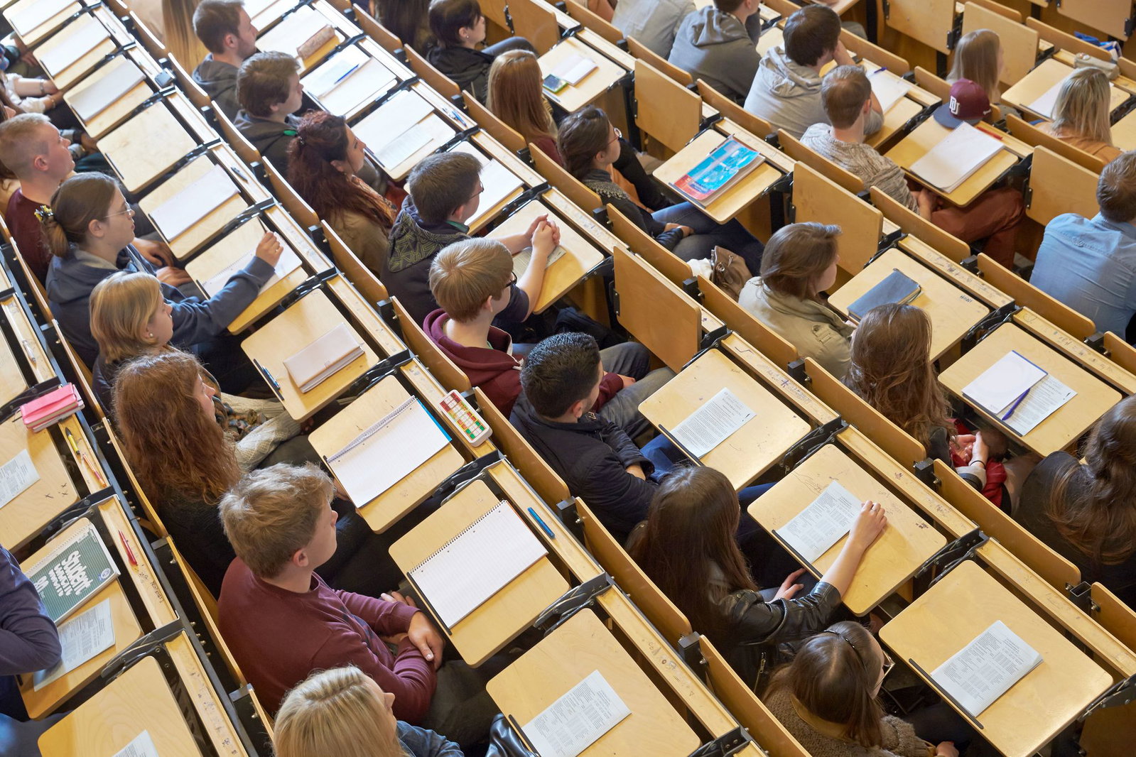 Im Wintersemester 2026/27 steigen die Semestergebühren erneut. (Archivbild) 