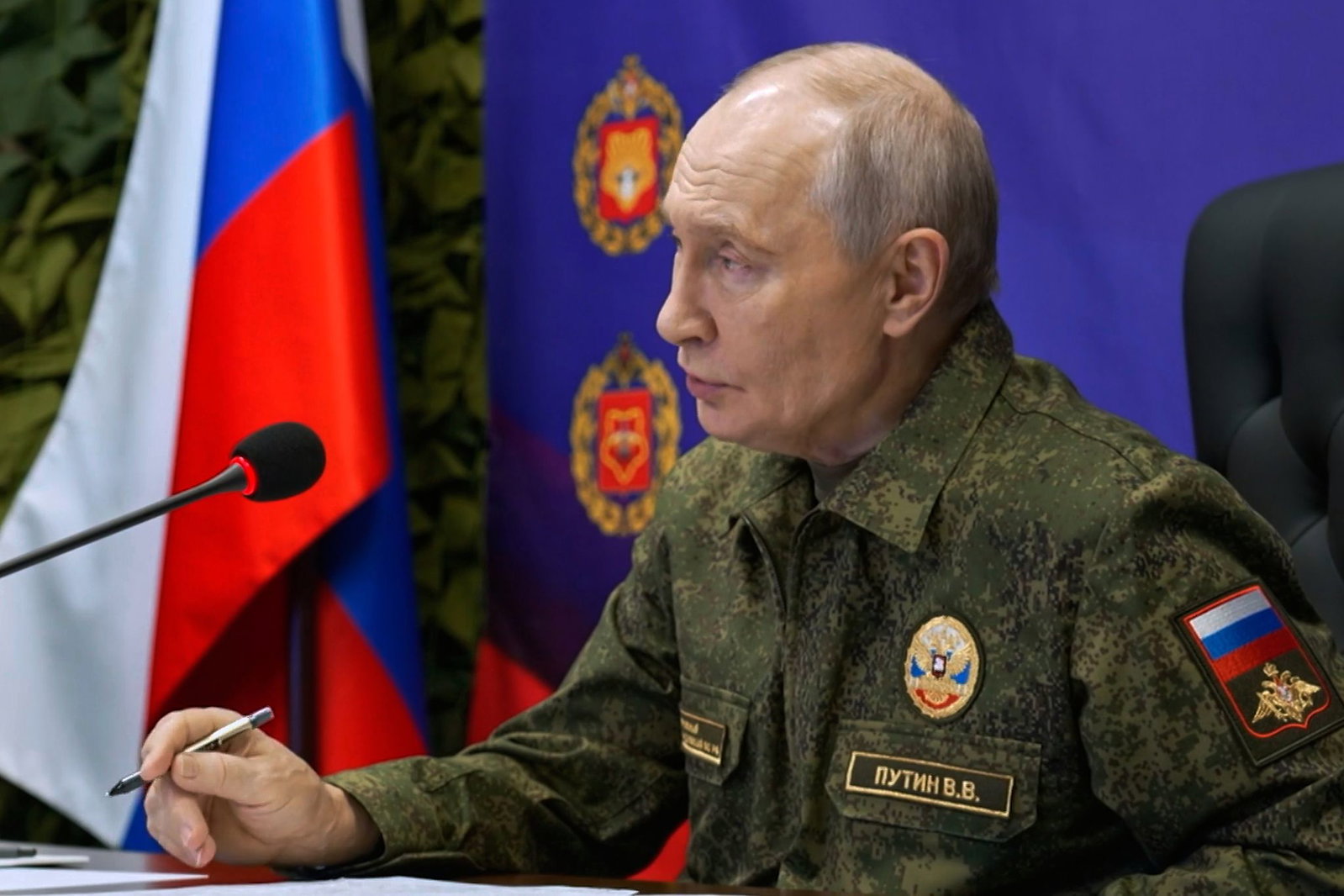 Putin sieht sich als Kriegsherr weiter auf der Siegerstraße.