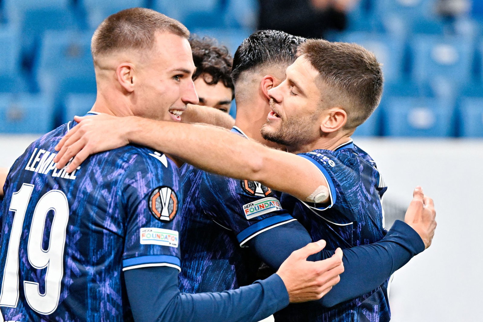 Große Erleichterung bei Andrej Kramaric nach seinem ersten Saisontor. 