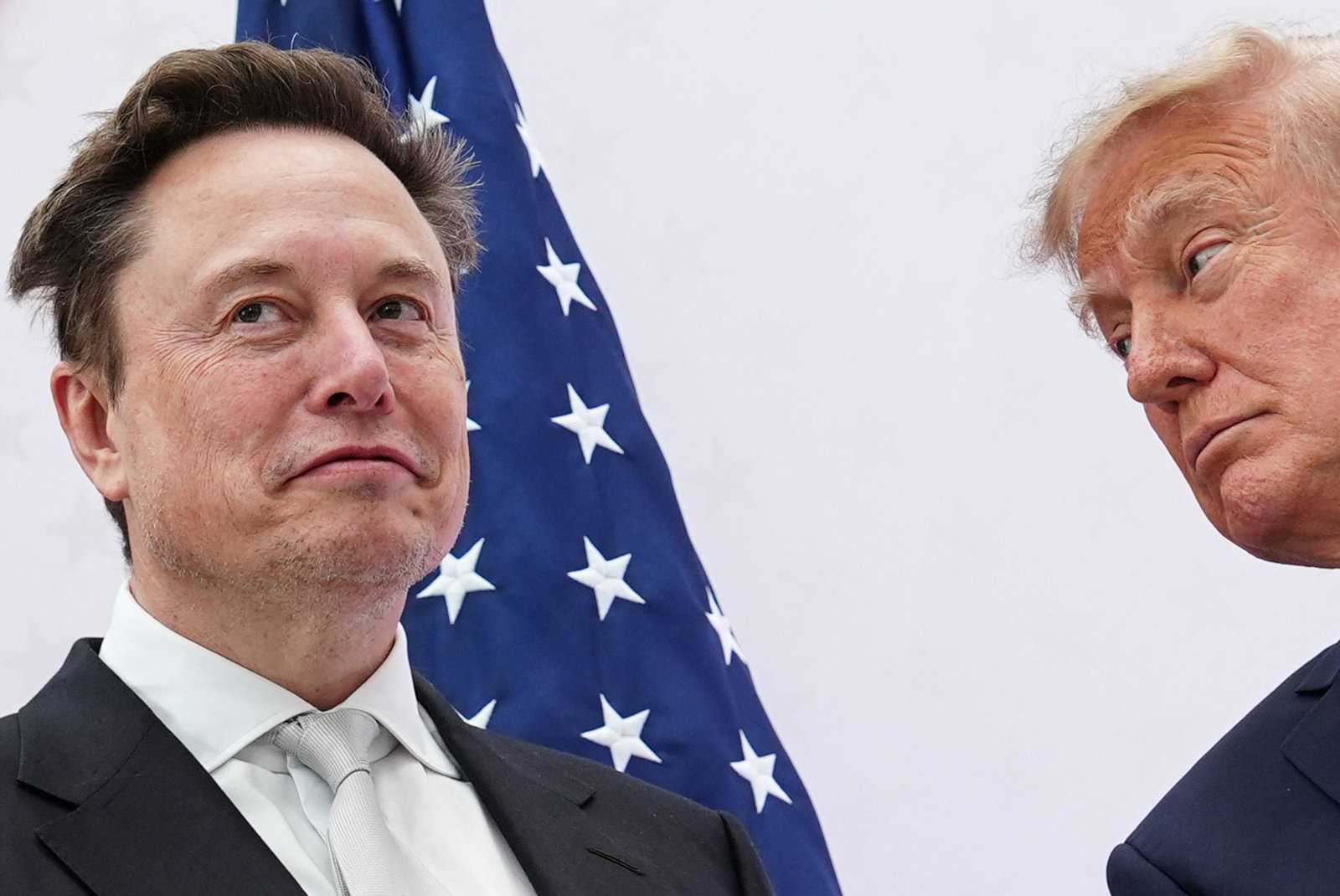 Ließ Musk den Internetdienst Starlink womöglich auf Geheiß Trumps drosseln? (Archivbild)