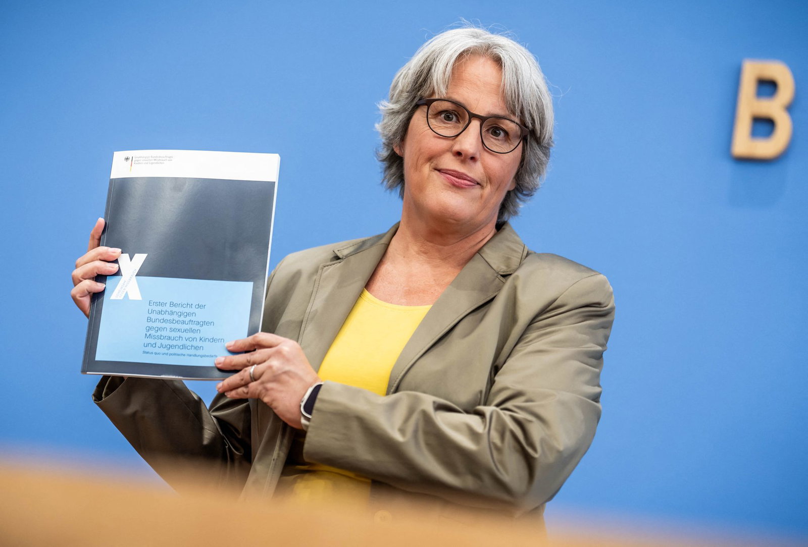 Die Missbrauchsbeauftragte des Bundes, Kerstin Claus, sieht Fortschritte im Kampf gegen sexuelle Gewalt aber noch viele Baustellen zur Verbesserung der Lage. Ihr Bericht ist eine Bestandsaufnahme. 