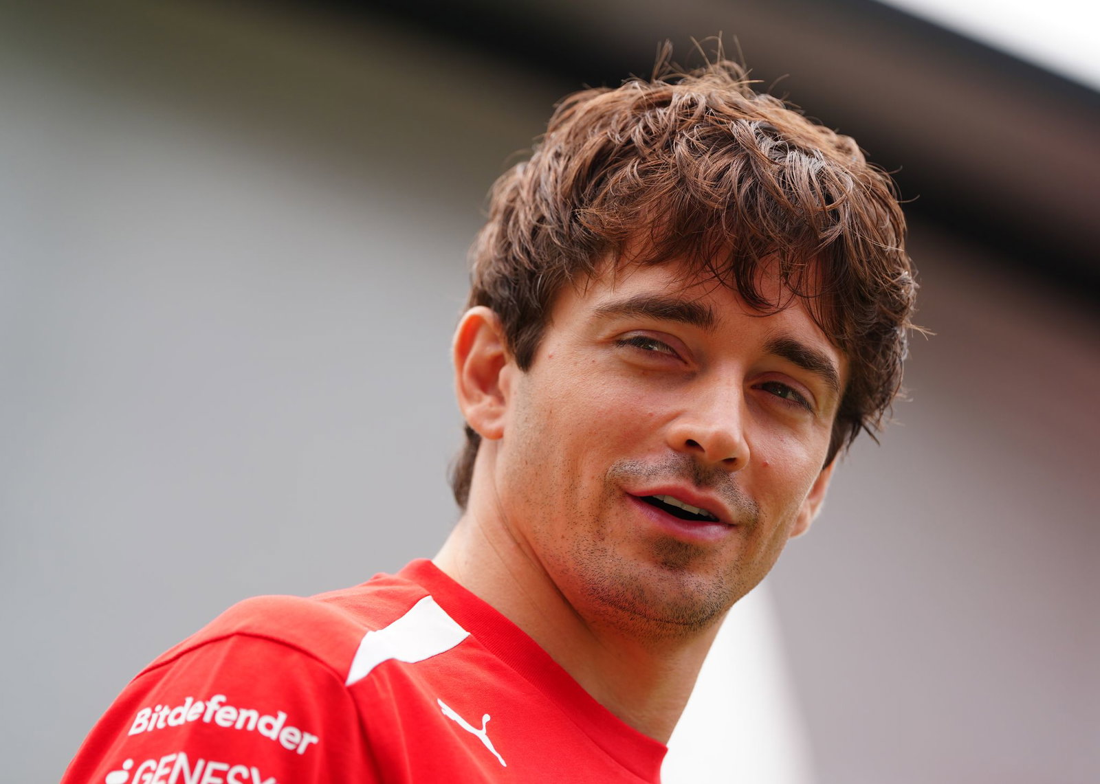 Charles Leclerc freut sich über jede Form der Abkühlung.