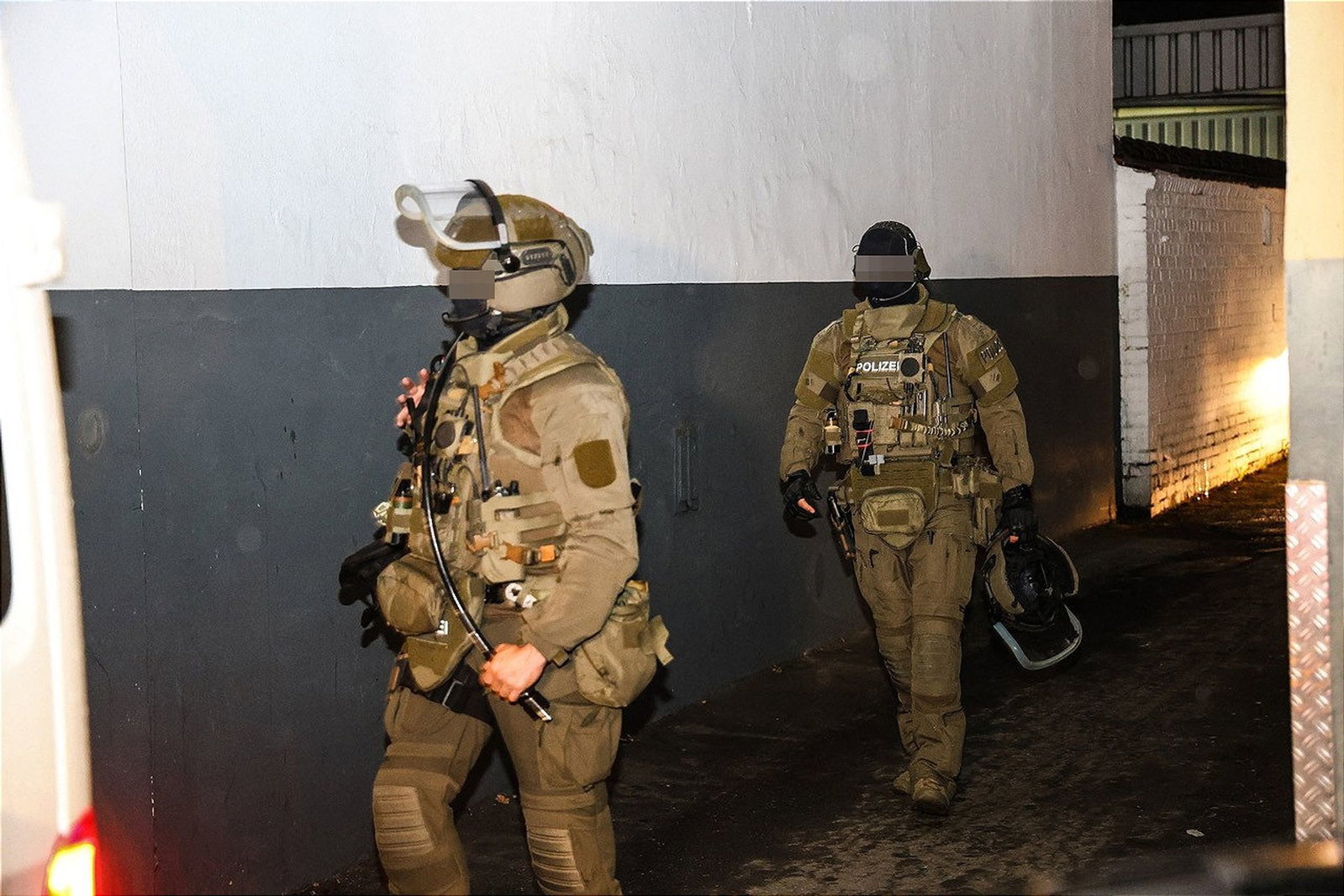 SEK-Beamte waren am Donnerstagabend in Hagen im Einsatz.