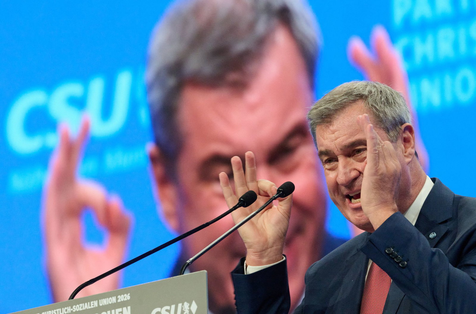 Markus Söder hält auf dem CSU-Parteitag eine kämpferische Rede.