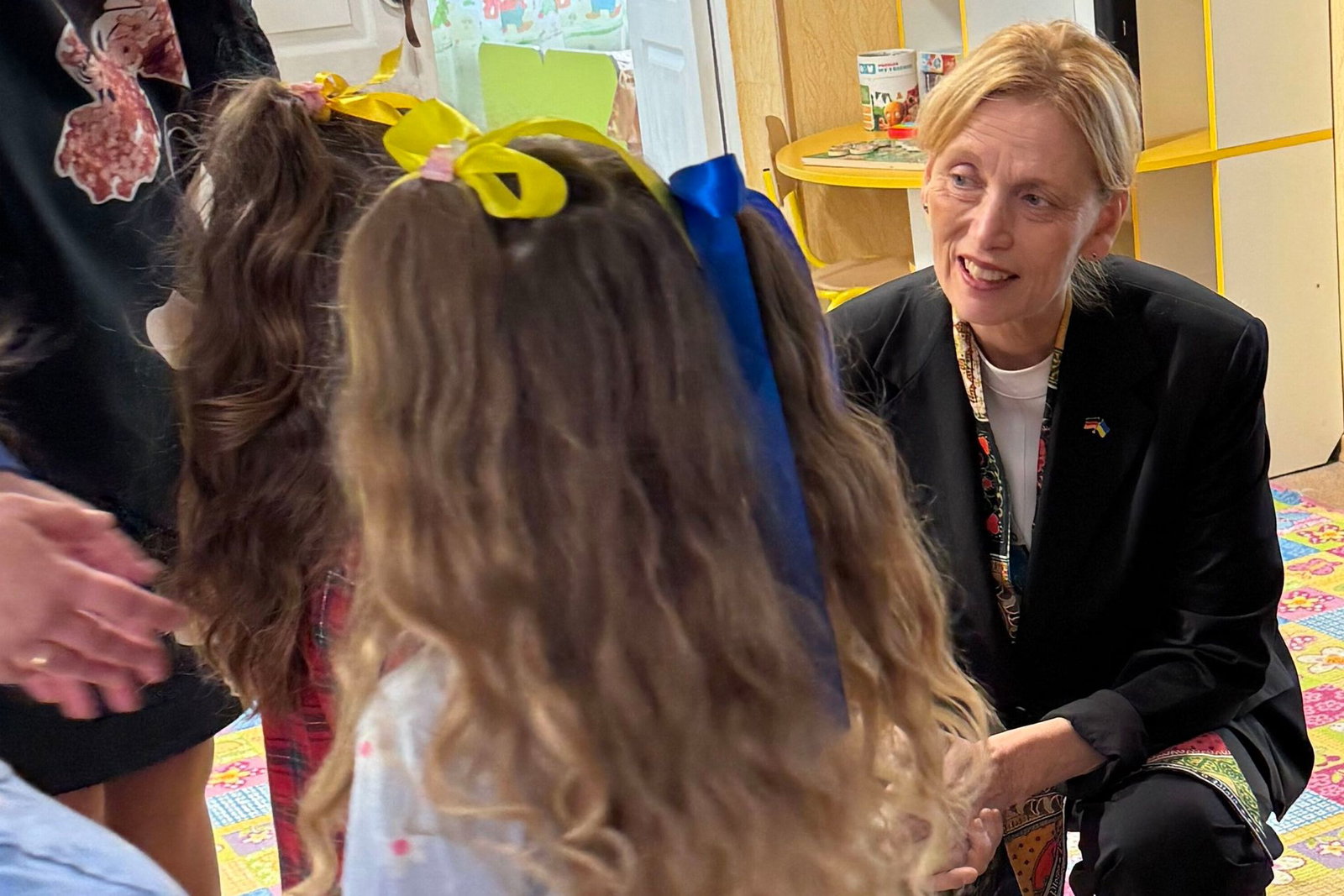Auch Einrichtungen für Kinder sind für Familienministerin Prien ein gutes Feld für gesellschaftliches Engagement.