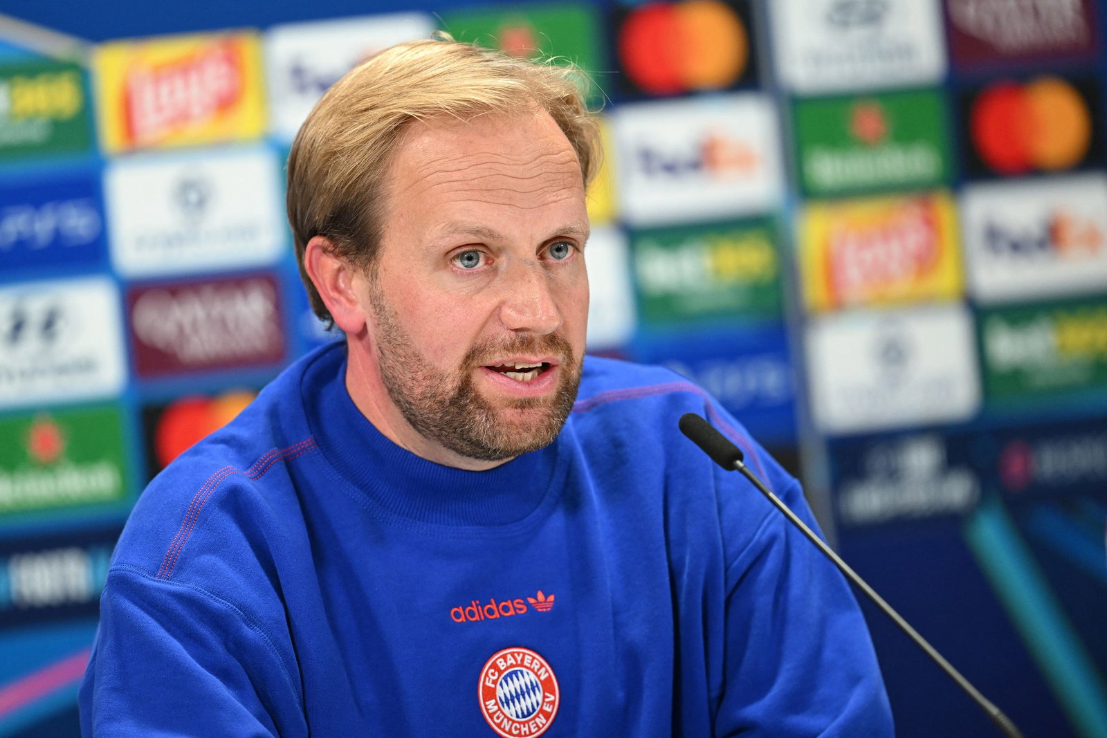 Co-Trainer Aaron Danks muss vorerst in die Chefrolle schlüpfen. (Archivbild) 