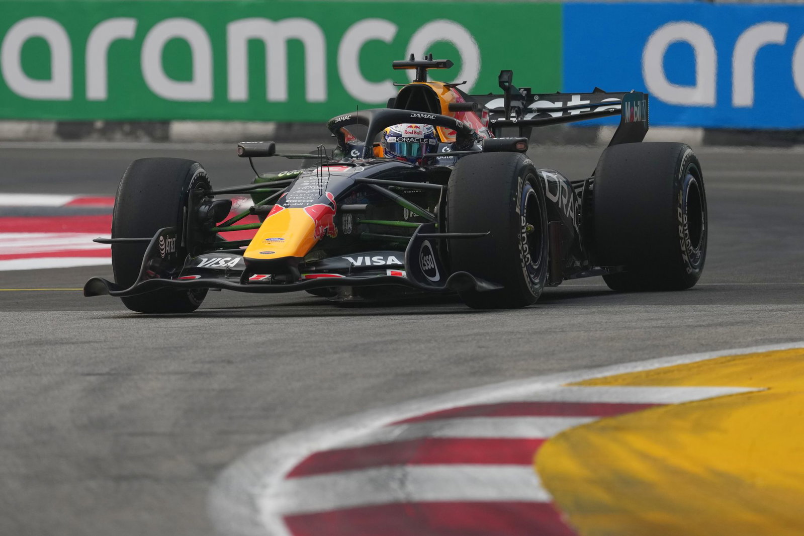 Max Verstappen ist in der Sprint-Qualifikation nicht zu schlagen.