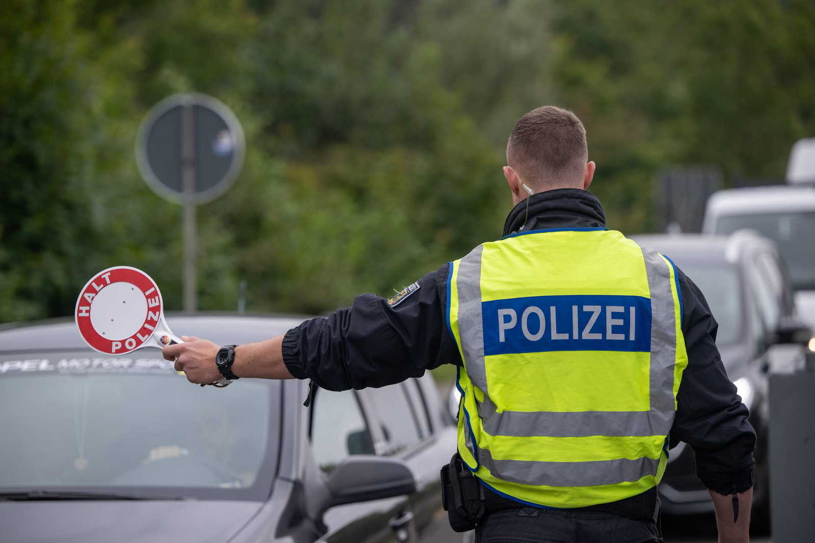 Seit mehr als zwei Jahren wird an den deutschen Landesgrenzen bei Einreisen wieder kontrolliert (Archivbild)