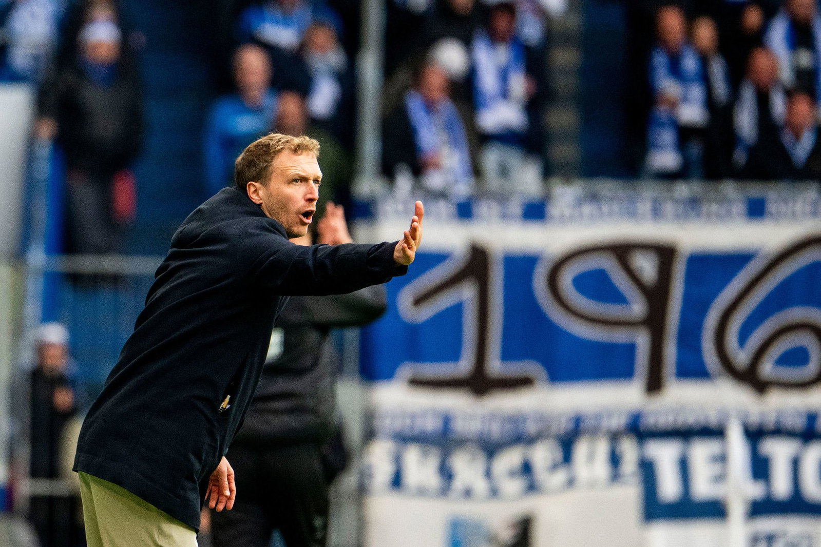 Im DFB-Pokal gefordert: KSC-Trainer Maximilian Senft hofft in Mönchengladbach auf einen Coup.