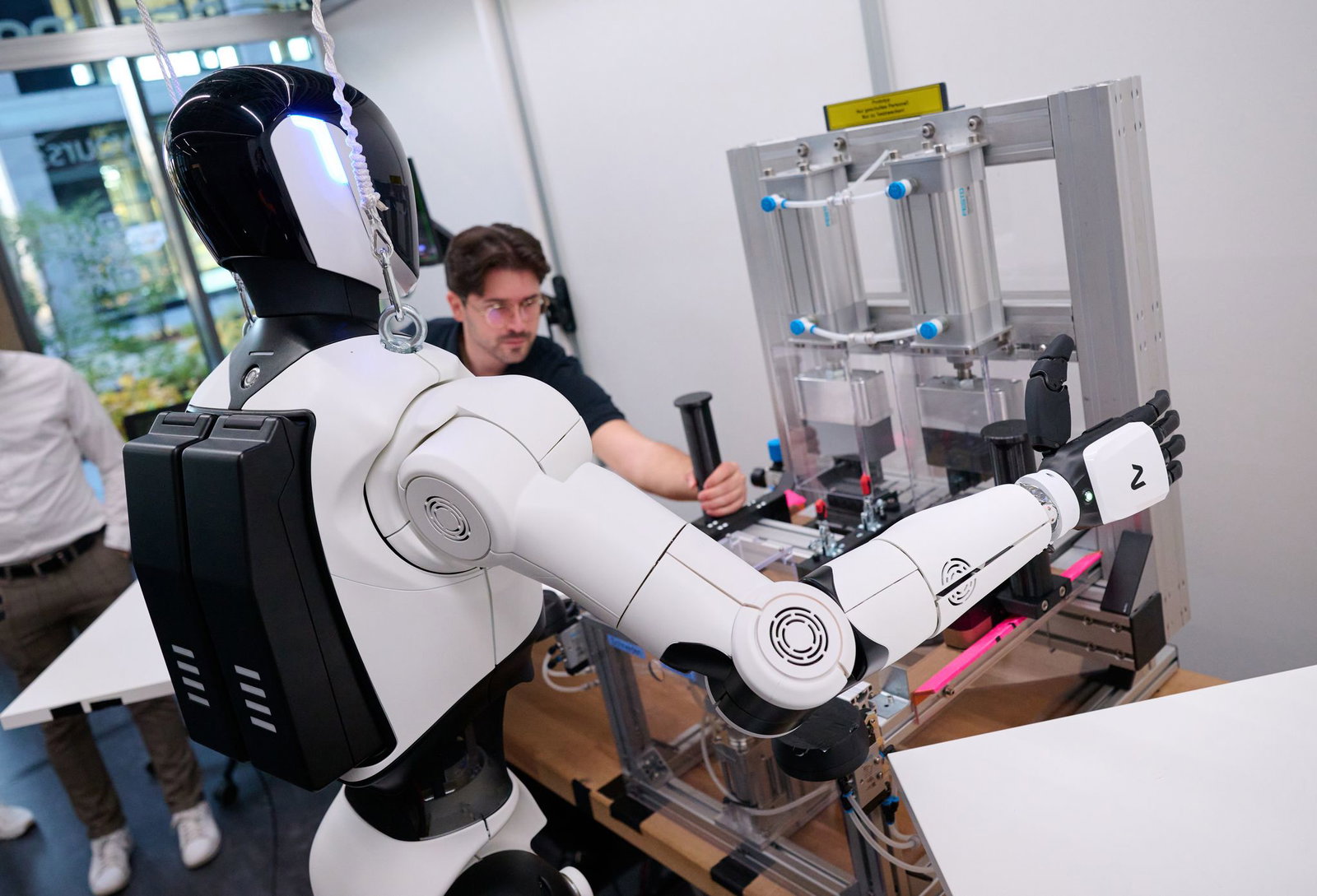 Ein Roboter im RoboGym. 