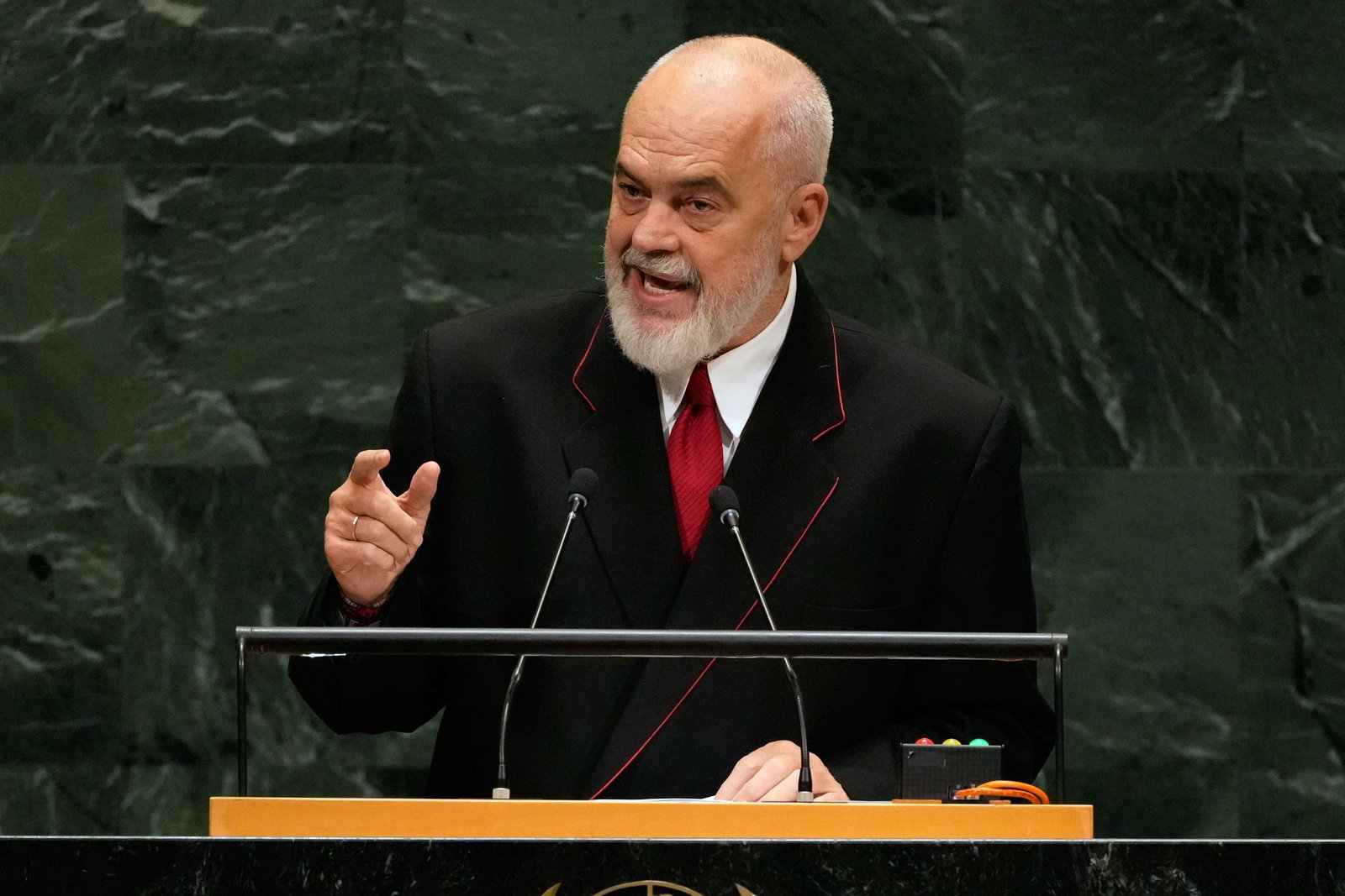Hinter den Protesten gegen seine Regierung es sieht Albaniens Ministerpräsident Edi Rama Feinde der EU. (Archivbild)