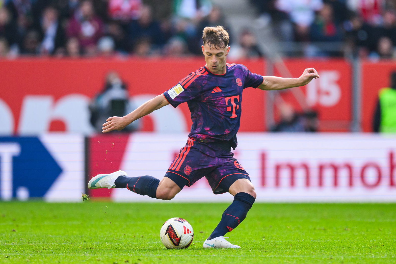 Eintauchen in einen veränderten Fußball-Alltag: Joshua Kimmich. (Archivbild)