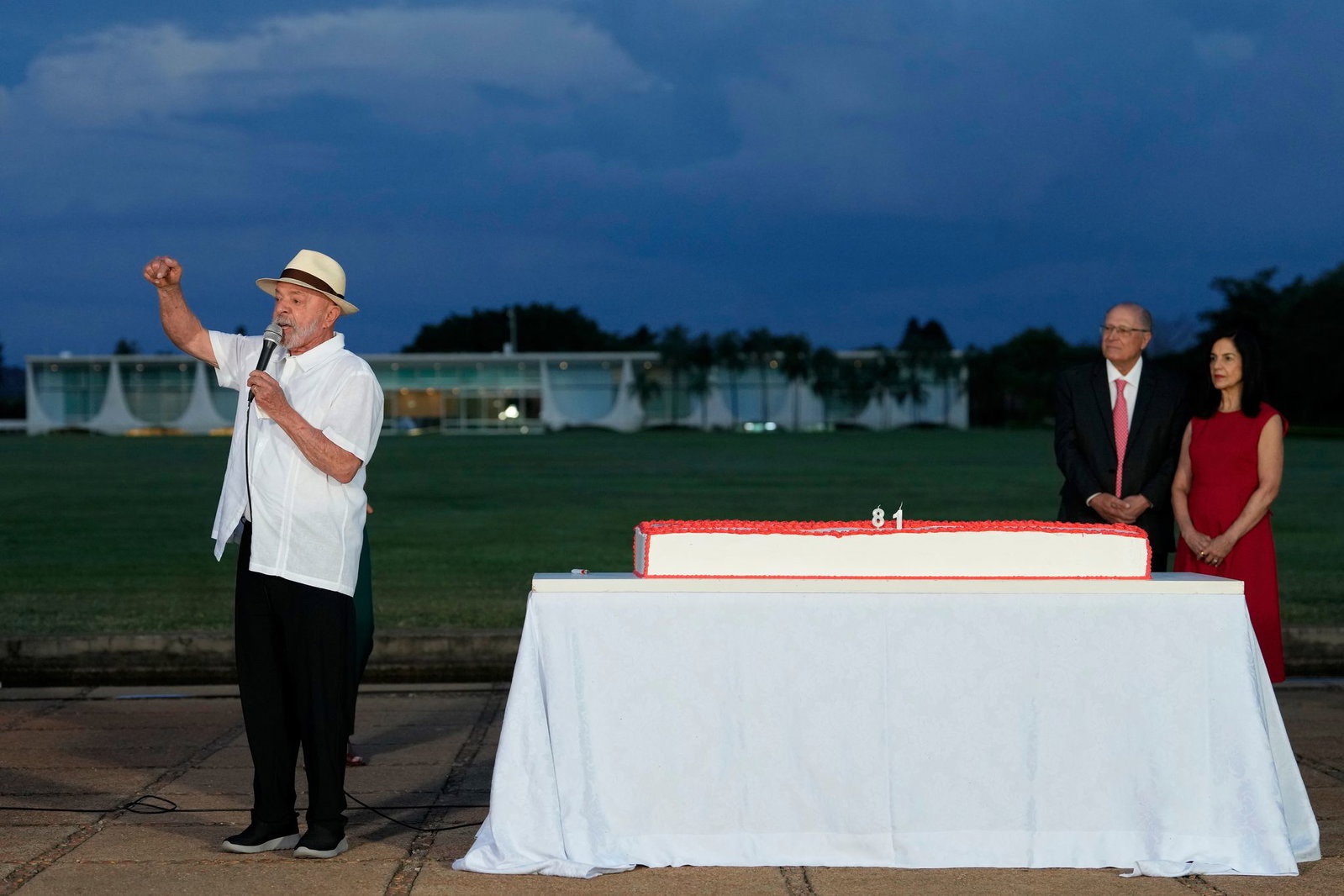 Präsident Lula richtete auf der Feier zu seinem 81. Geburtstag eine Spitze gegen Bolsonaro.
