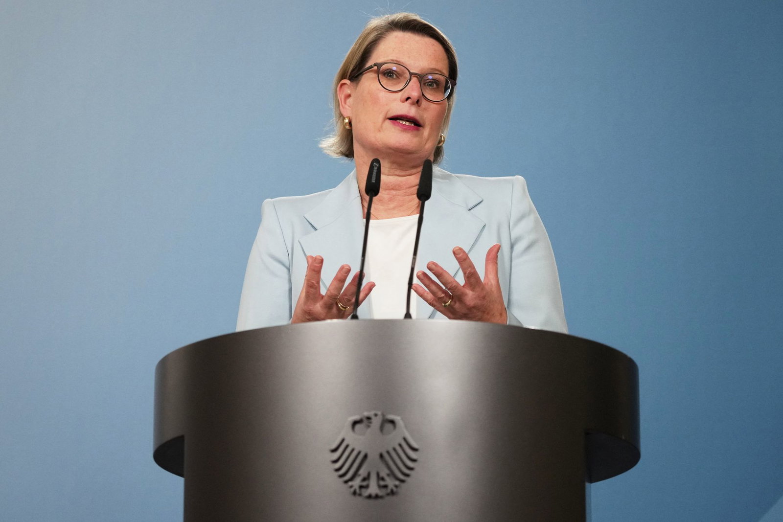 Deutschland hänge im Gewaltschutz hinterher, sagte Hubig im Mai dieses Jahres, noch vor der Verabschiedung einer Reform des Gewaltschutzgesetzes. (Archivfoto)