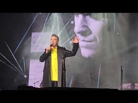 Robbie Williams - "Angels" - XXV Australian Tour Melbourne 2023