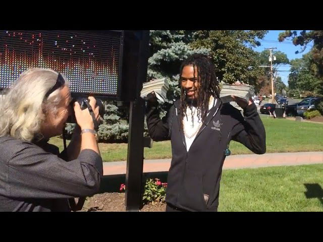 Fetty Wap shows off $165,000 in cash after paying $360 fine
