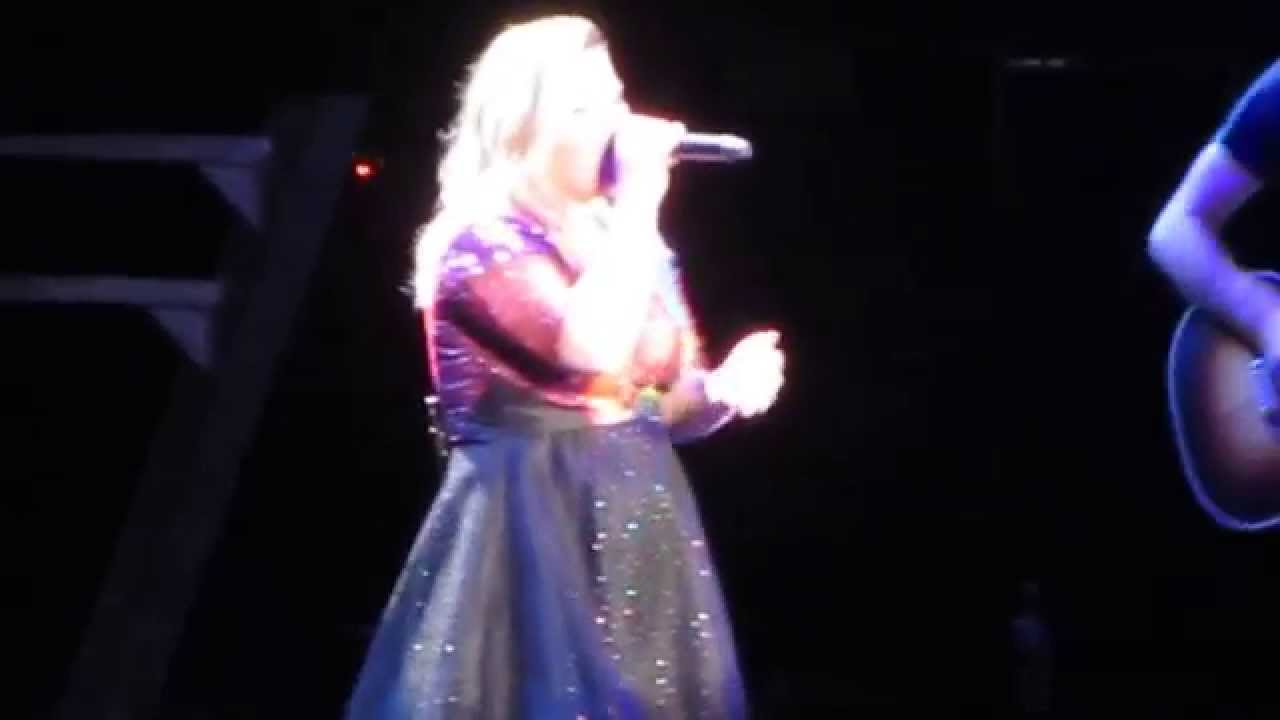 Kelly Clarkson "Wrecking Ball" Miley Cyrus cover