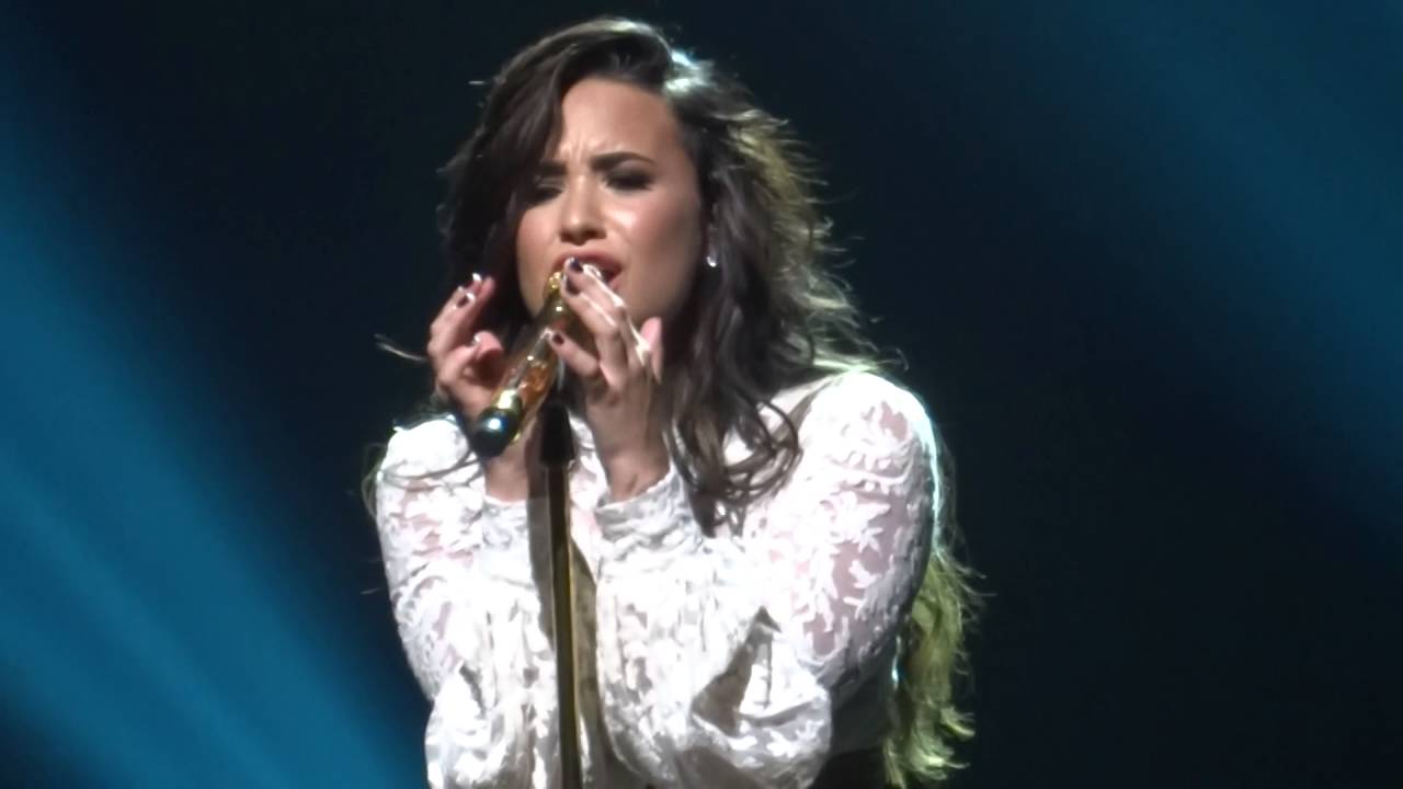 "When We Were Young" (Live Future Now Tour Cleveland 9/2/16) - Demi Lovato