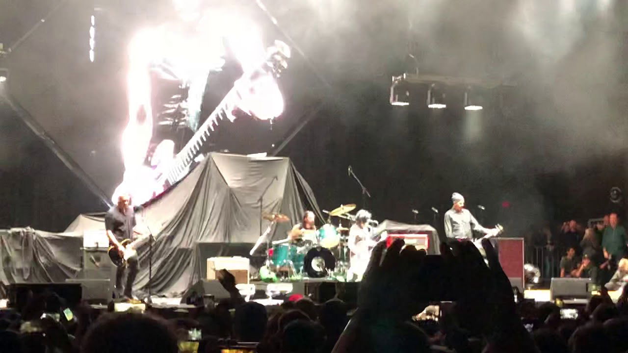 Nirvana with Joan Jett - Smells Like Teen Spirit (Caljam ‘18)