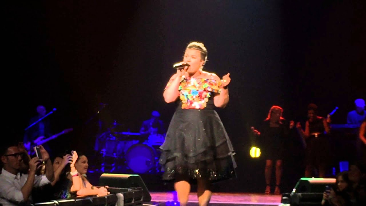 Kelly Clarkson- Jealous (Fan Request) Radio City Music Hall 7/16/15