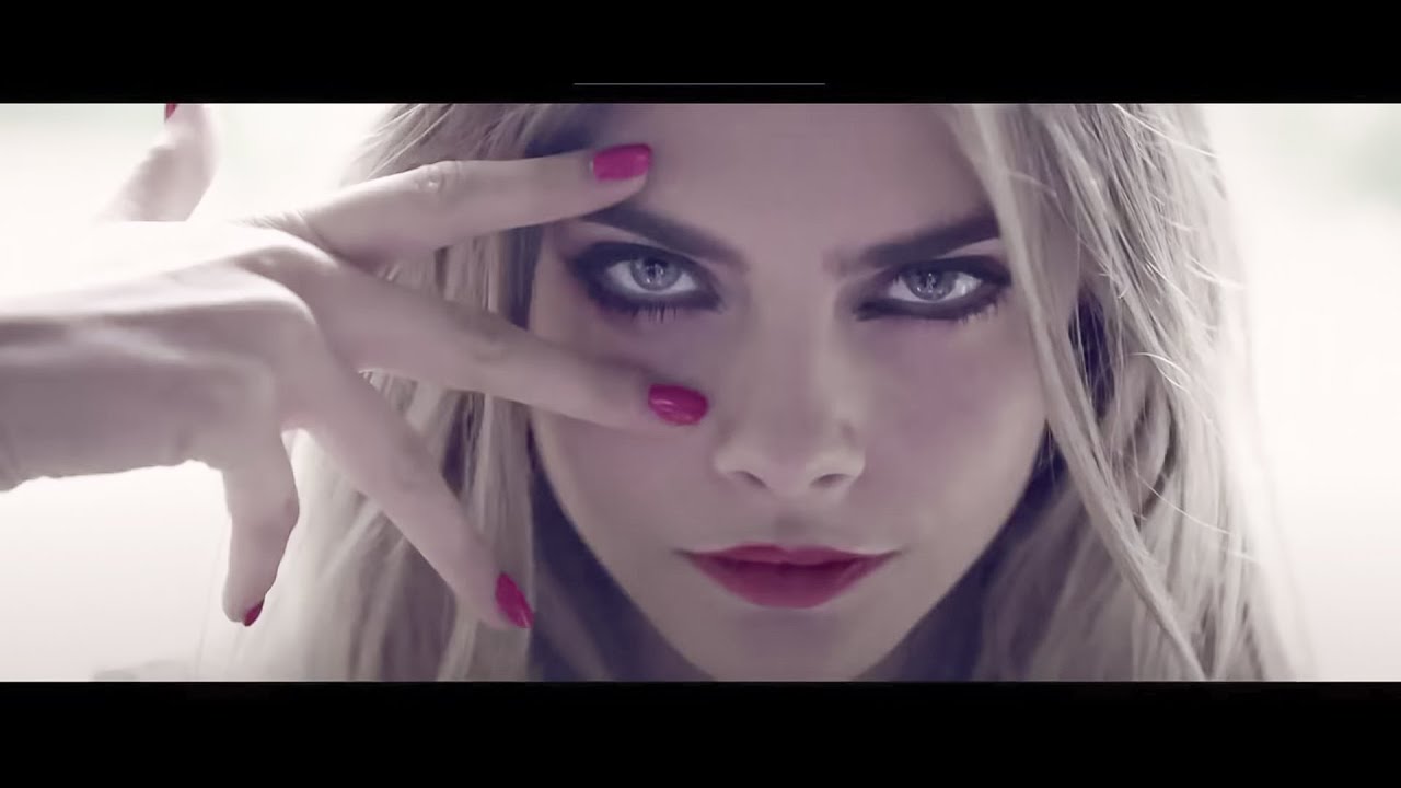 Lady Gaga - Donatella