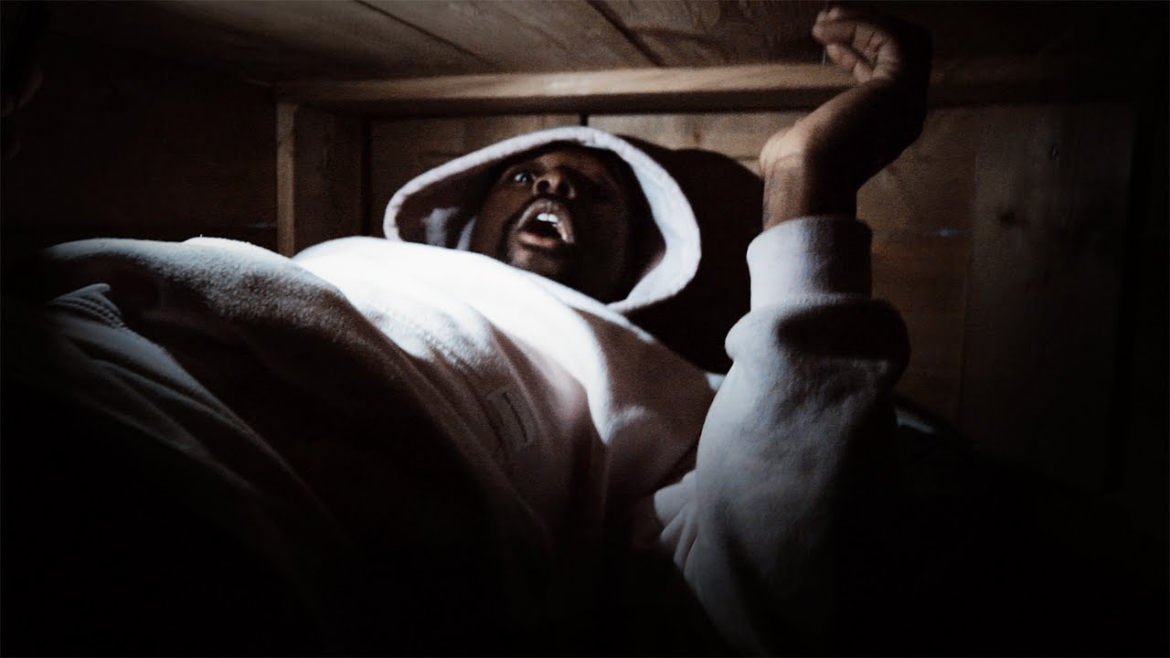 BEING BURIED ALIVE (CRAZIEST DIY COFFIN)