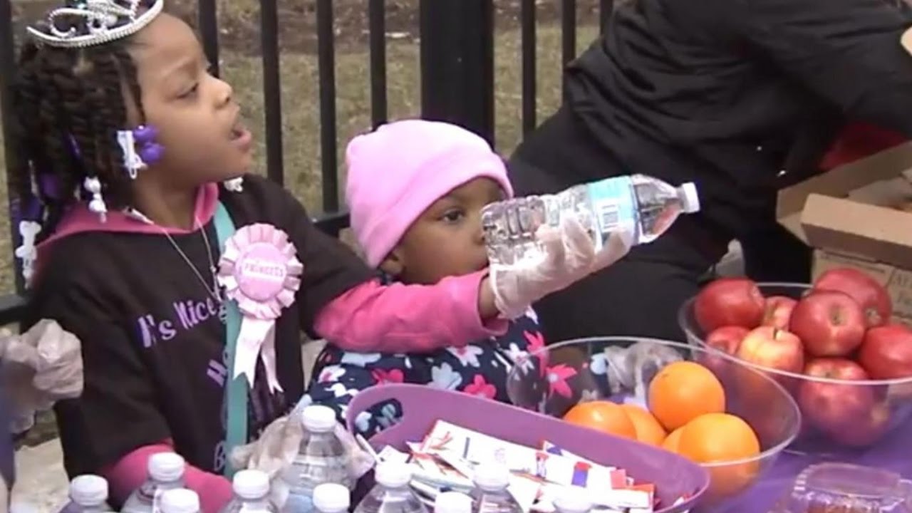 6-year-old gave up birthday party to feed the homeless instead
