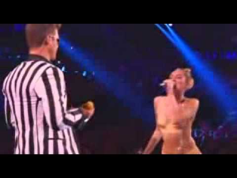 Miley Cyrus VMA 2013 Performance