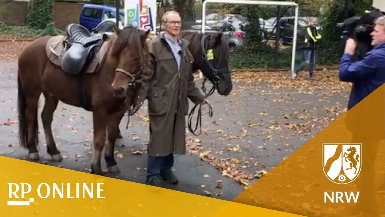Münster: Opa reitet 550 Kilometer von Bayern nach Münster, um Enkel abzuholen
