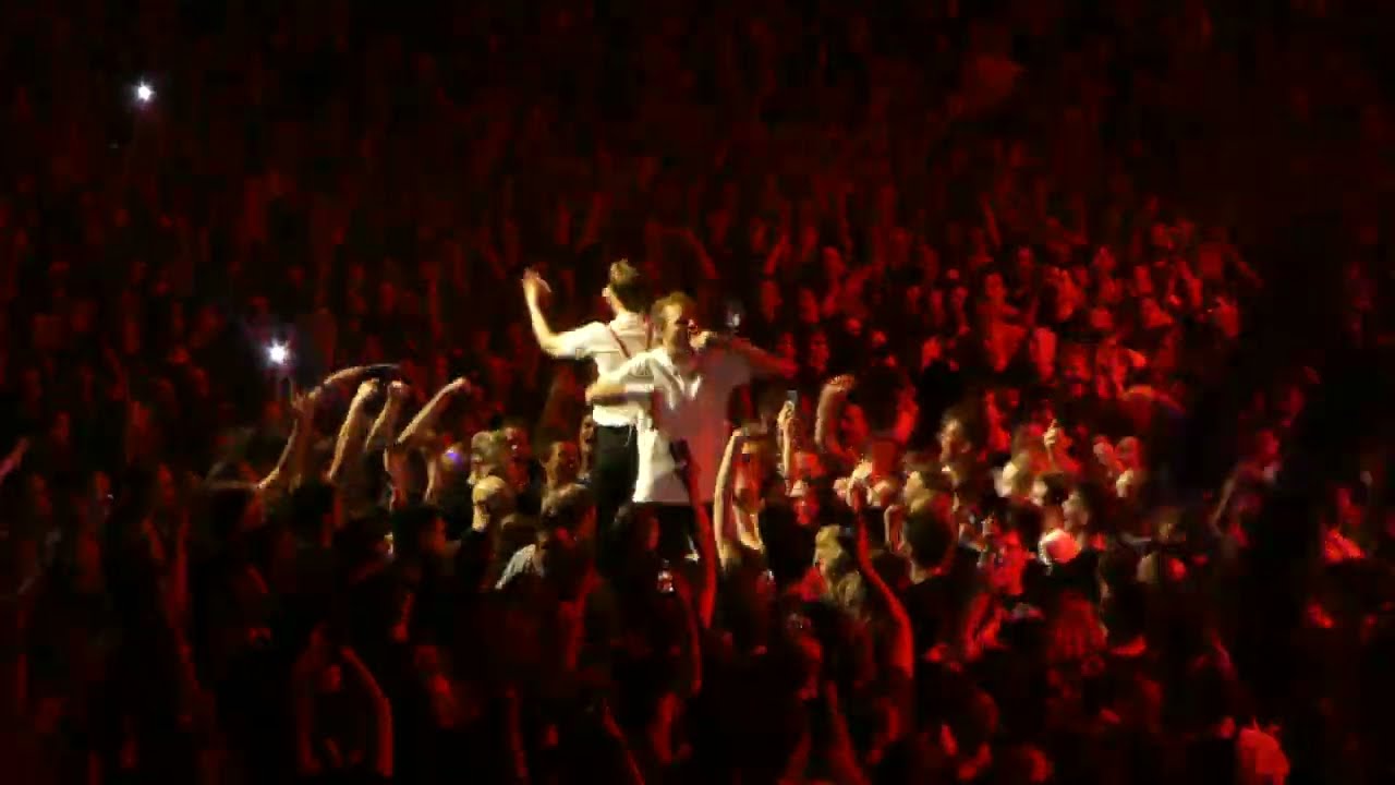 Kraftklub - 500K (live Hamburg Kargo Tour 2022)