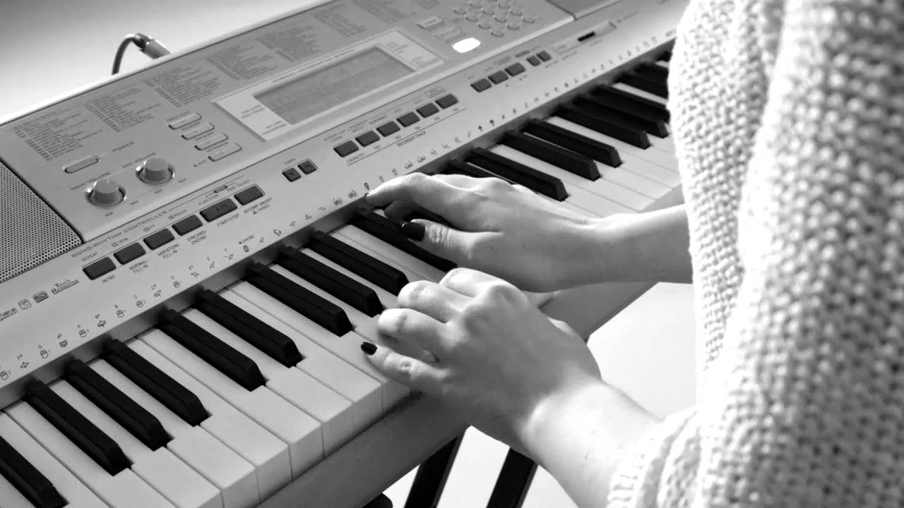 Sendi Hoxha - ''Battlefield'' Live Unplugged