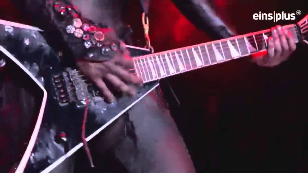 Limp Bizkit - "Killing in the Name" (Rage against the Machine Cover)