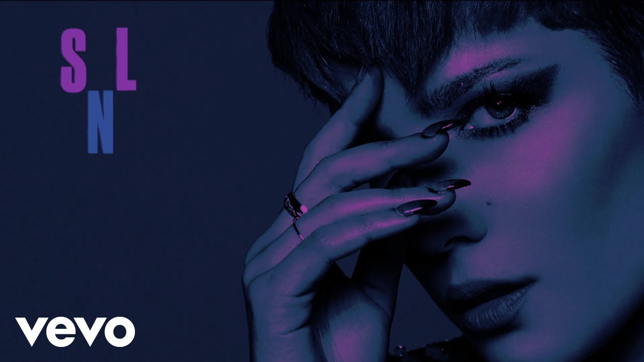 Halsey - Without Me (Live From Saturday Night Live)