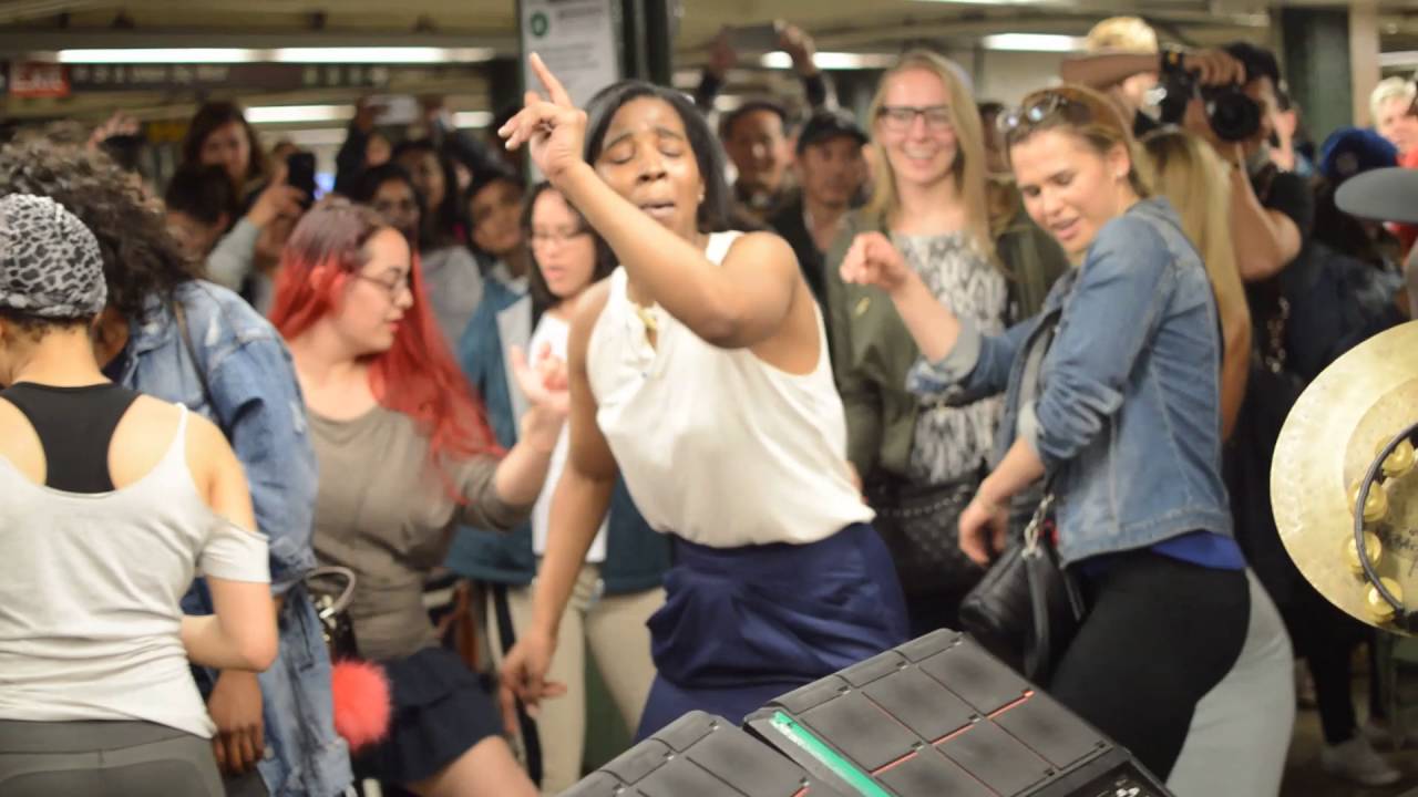 CRAZY DRUMMER IN NEW YORK CITY!