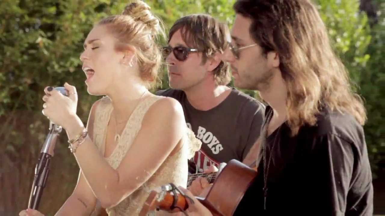 Miley Cyrus - The Backyard Sessions - Look What They've Done To My Song "Subscribe -me"
