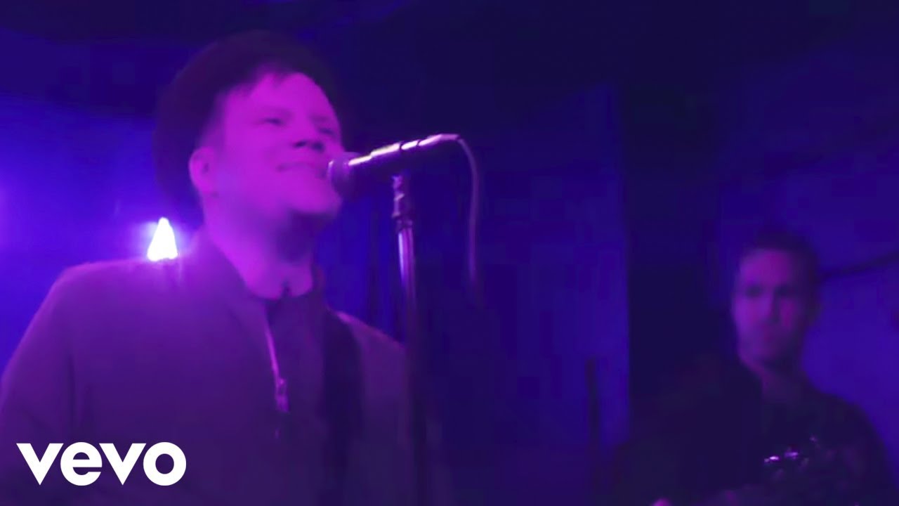 Fall Out Boy - Young And Menace