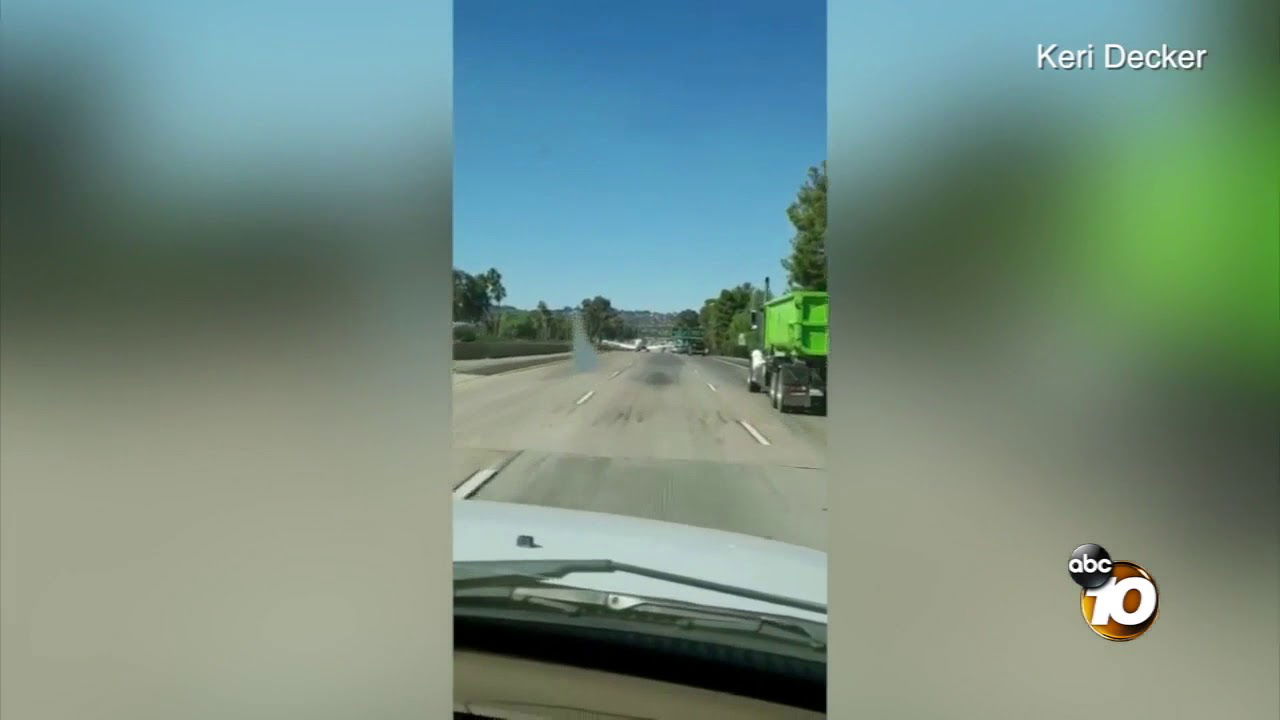 Plane lands on Interstate 8 freeway in El Cajon