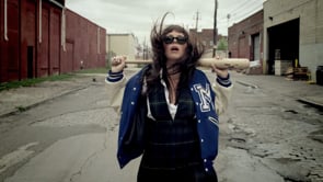 Sleigh Bells "Infinity Guitars"