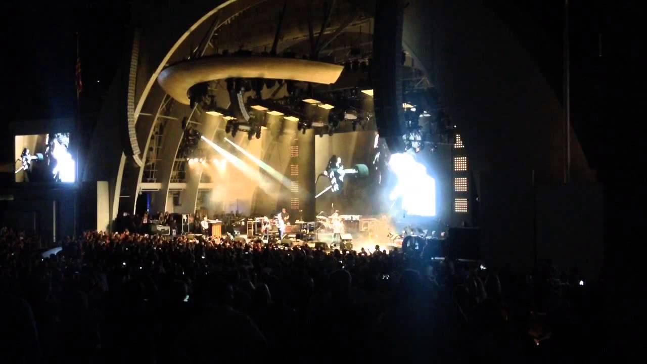 Kings of Leon - Talihina Sky with Chris Martin of Coldplay