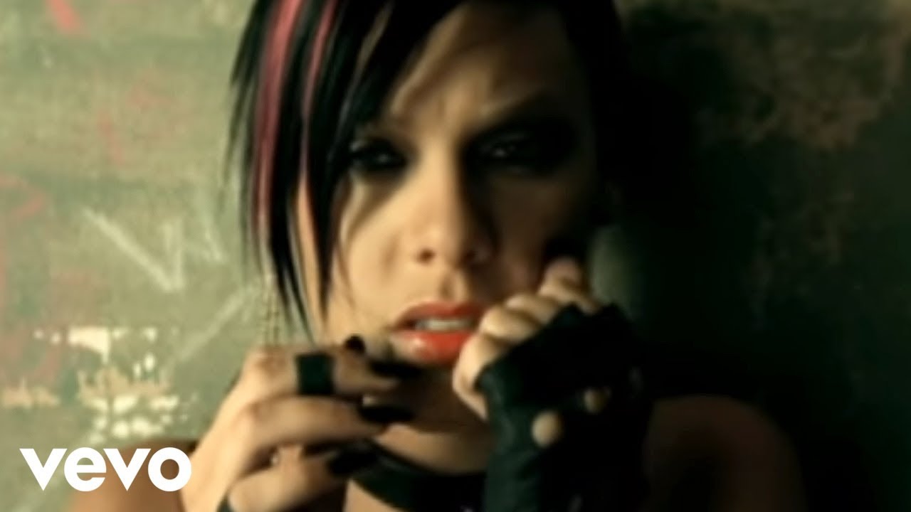 P!nk - Just Like A Pill (Video)