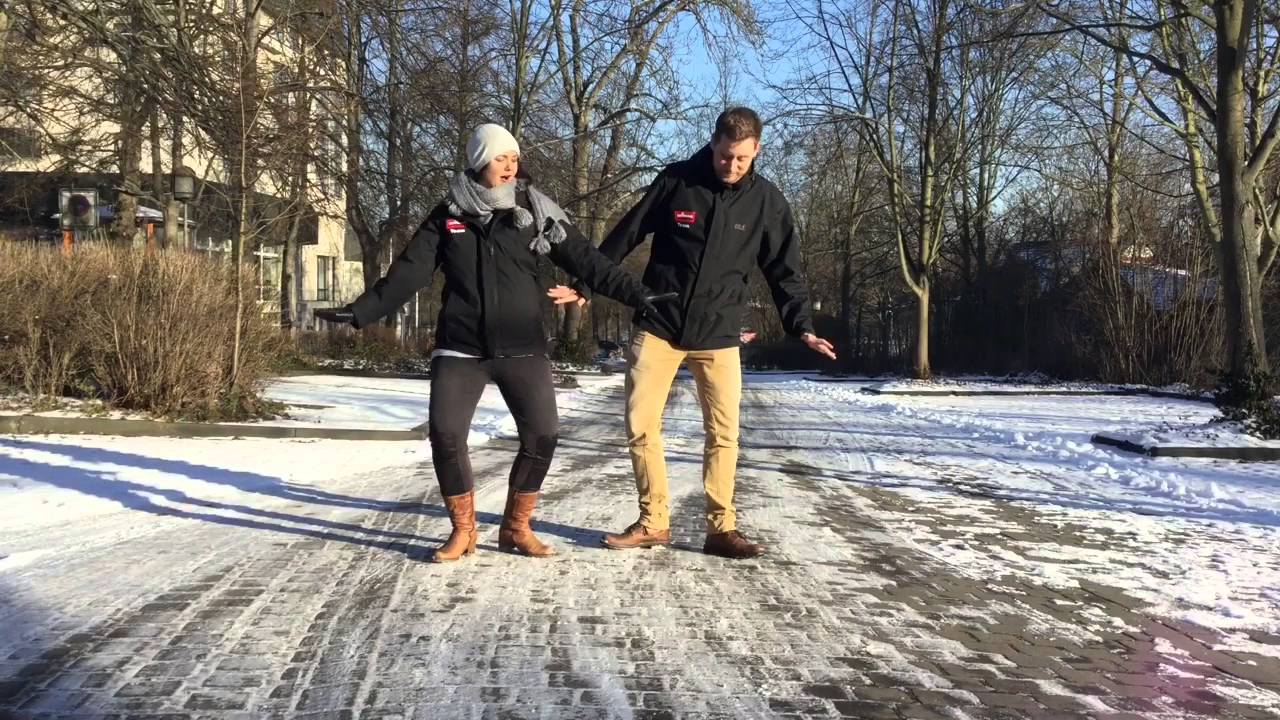 Sicher auf Eis laufen: Der Pinguin-Gang