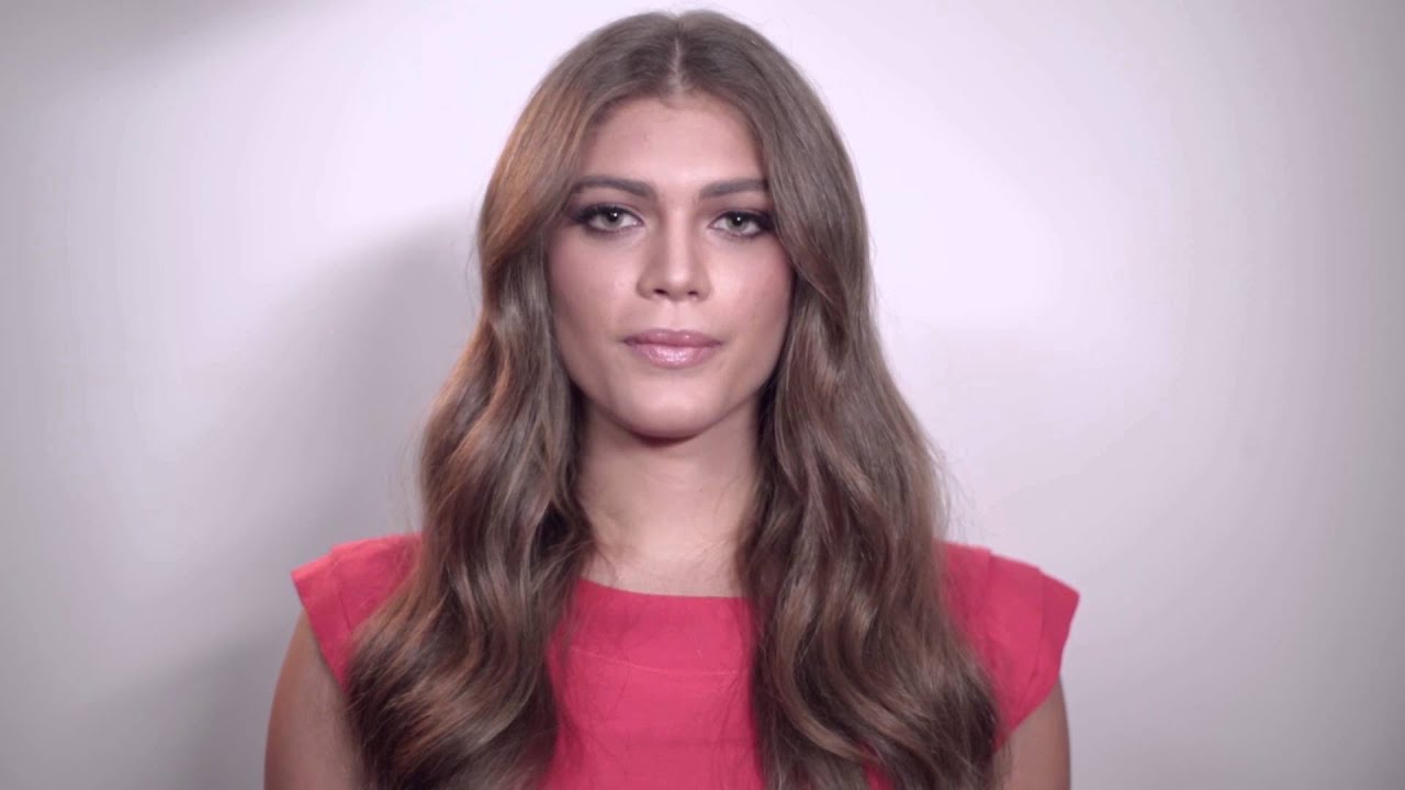 Being a woman transcends the body, by WMcCann Rio to L´Oréal Paris for International Woman´s Day