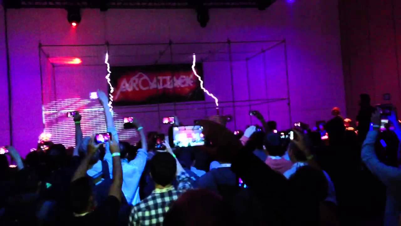 Imperial March on Tesla Coils by ArcAttack