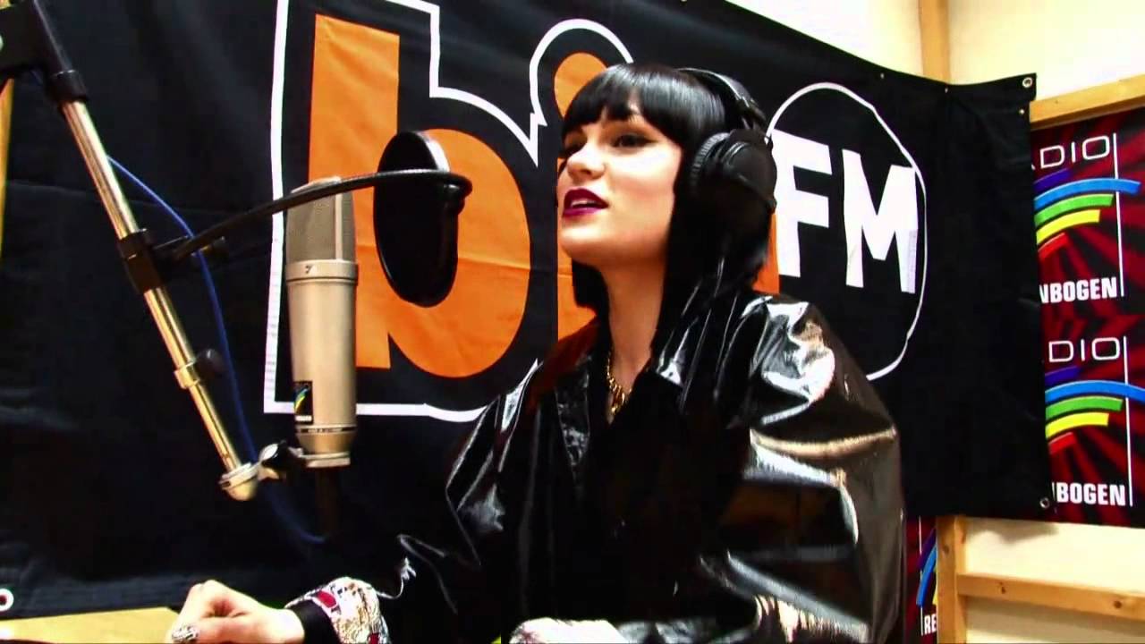 Jessie J Live @ bigFM (Price Tag Unplugged)