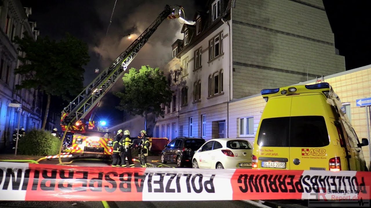 [GEBÄUDEEINSTURZ NACH GASEXPLOSION] - Großalarm in Wuppertal | 14 Verletzte | MANV -