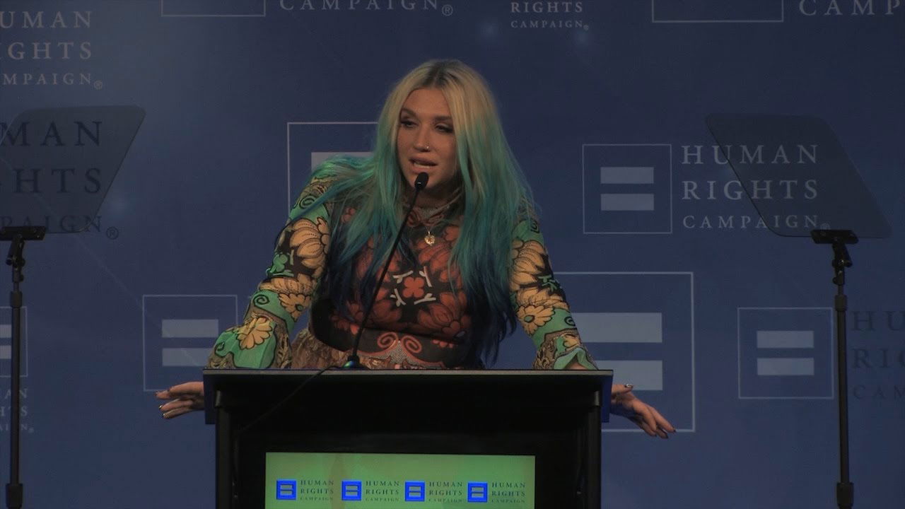 Kesha Receives the HRC Visibility Award