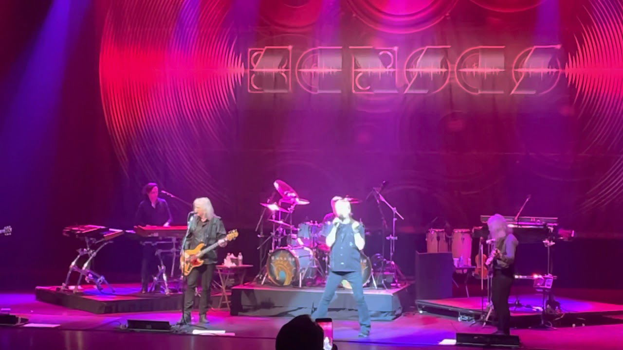 KANSAS-CARRY ON WAYWARD SON-LIVE CLEARWATER FL